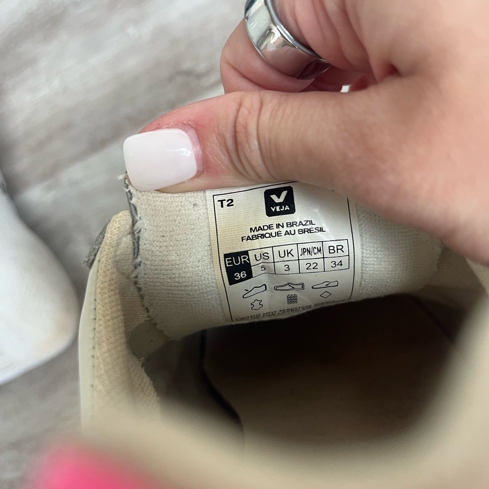 Veja White Sneakers with Bright Pink V Logo - Picture 9 of 9
